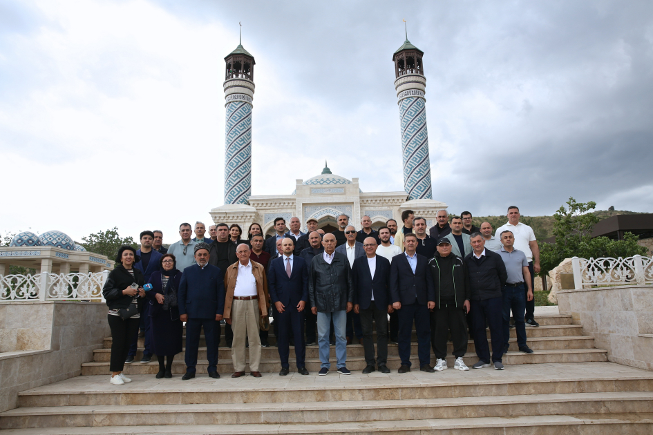 Ölkədə yaşanan siyasi həmrəyliyin təcəssümü (FOTO)