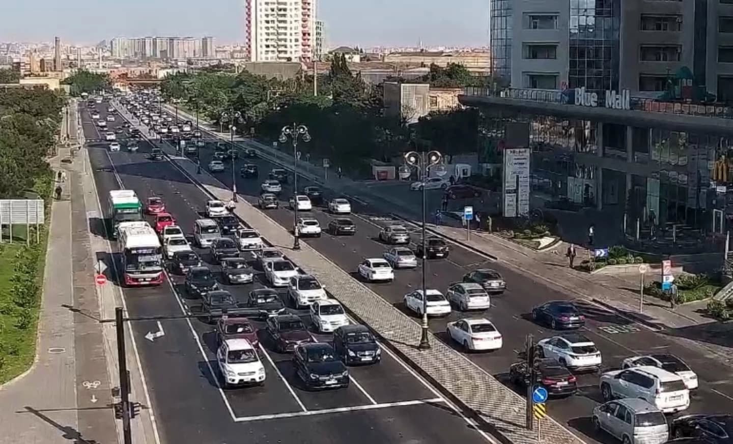 Sürücülərin NƏZƏRİNƏ: Bakıda bu yollarda sıxlıq var - SİYAHI (FOTO)