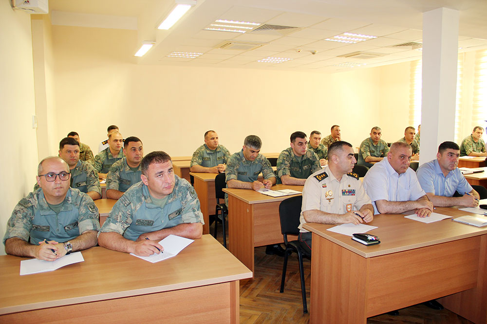 NATO-nun Mobil Təlim Qrupu ilə treyninq keçirilir (FOTO)