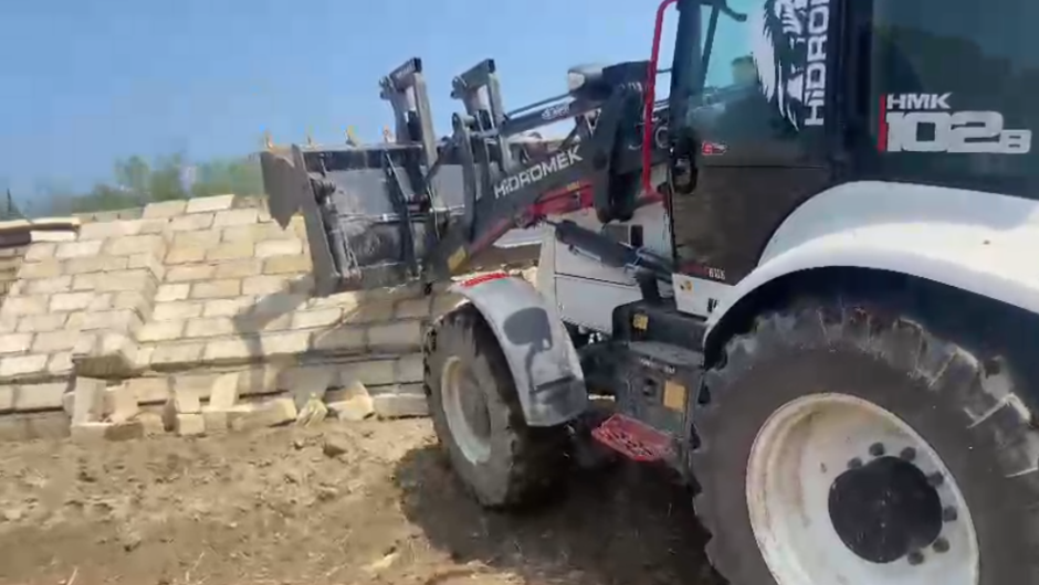 Zərdabda daha bir qanunsuz tikili sökülüb (VİDEO)