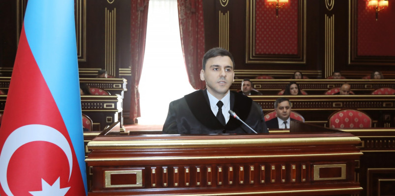 Yeni təyin olunmuş hakimlər Ali Məhkəmədə and içiblər (FOTO)