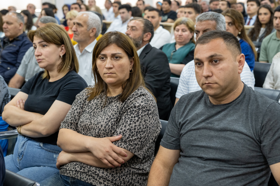Azərbaycanın vaxtilə işğal altında olan ərazilərində “parad” üçün silahların Ermənistandan gətirildiyi etiraf edilib (FOTO)