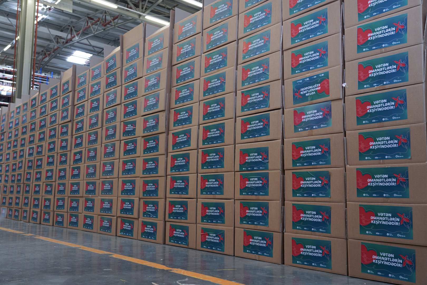 “PAŞA Holding” Qurban Bayramı münasibətilə şəhid övladlarına bayram sovqatları çatdırır (FOTO)