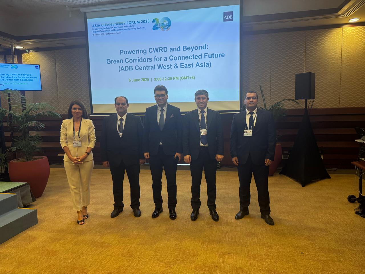 AİB və AIIB ilə Azərbaycanda "yaşıl enerji" layihələrinin maliyyələşdirilməsi perspektivləri dəyərləndirilib