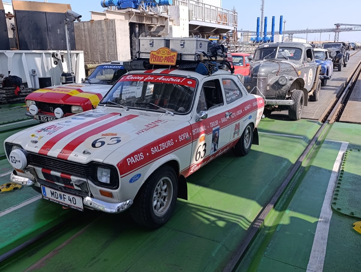 “Pekin–Paris” 2025 rallisinin iştirakçıları “Azərbaycan” gəmi-bərəsi ilə Bakıya çatdırılıb (FOTO)