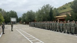 Müdafiə Nazirliyinin rəhbərliyi şəxsi heyətlə görüşüb (FOTO)