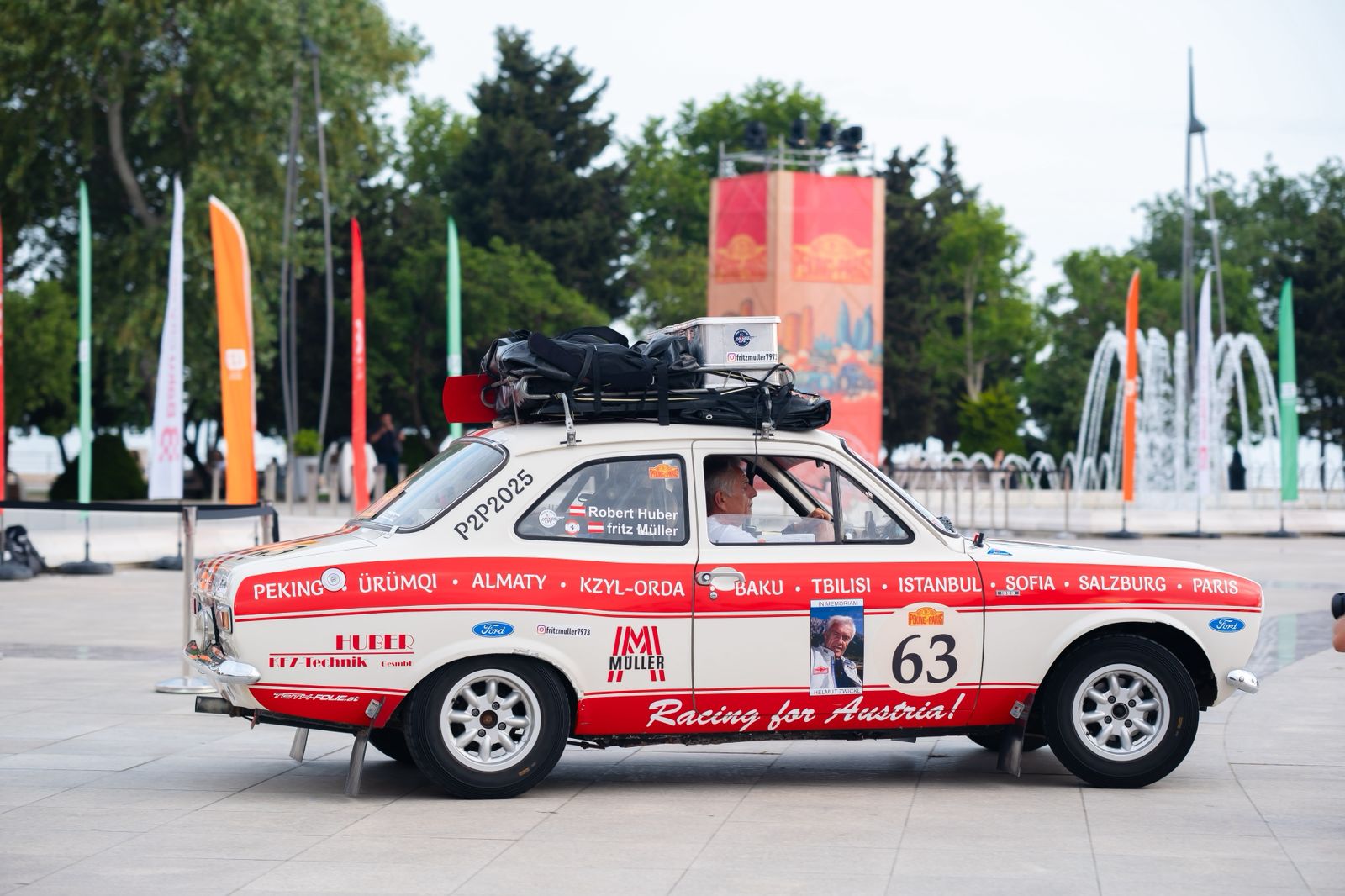 Əfsanəvi “Peking to Paris Motors Challenge” avtomobil yarışı yenidən Azərbaycandan keçir (FOTO)