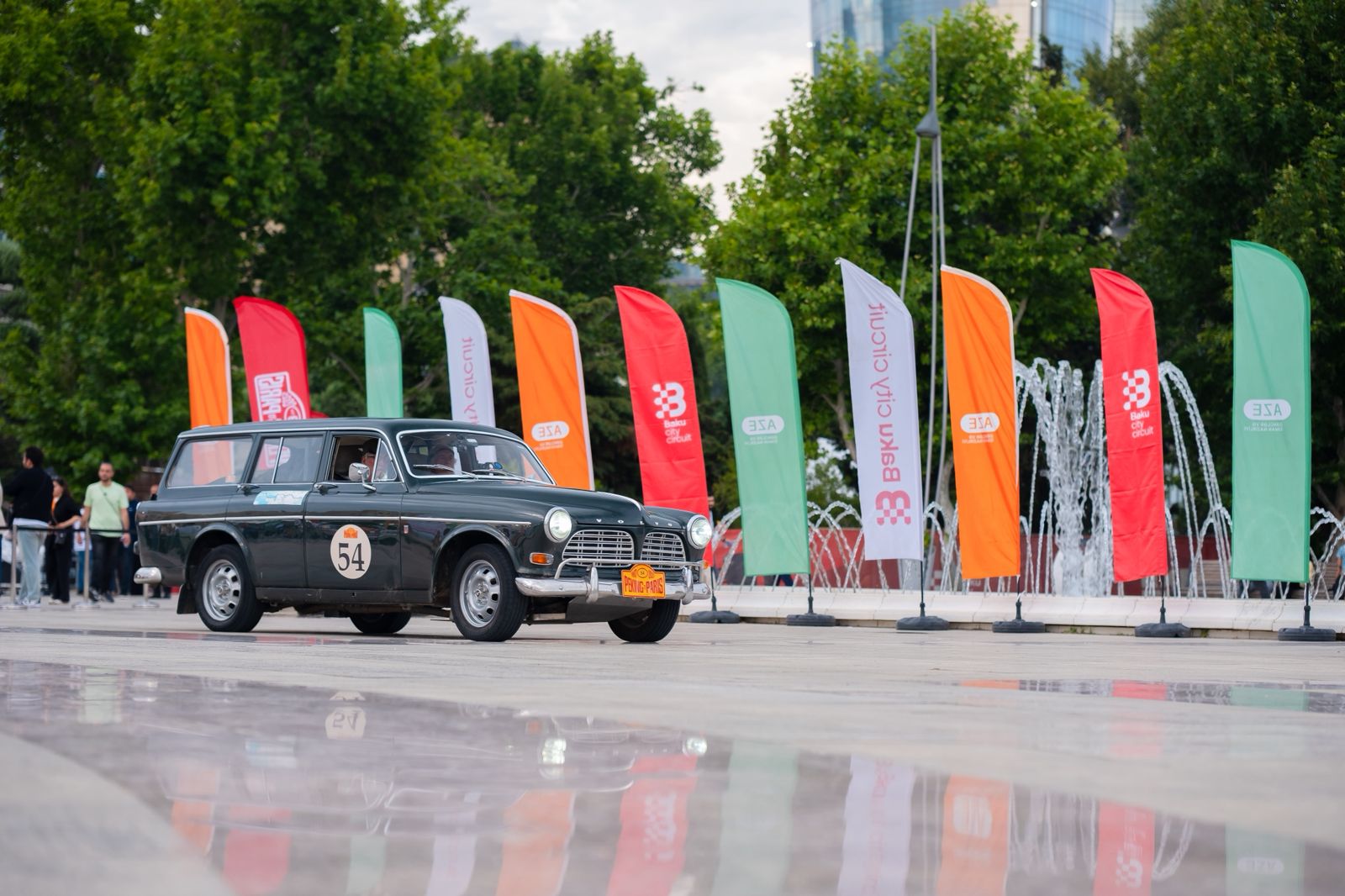 Əfsanəvi “Peking to Paris Motors Challenge” avtomobil yarışı yenidən Azərbaycandan keçir (FOTO)