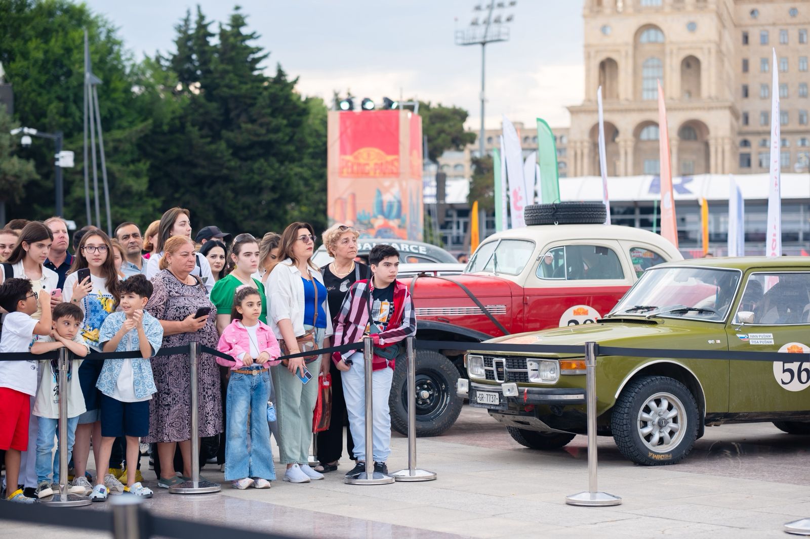 Əfsanəvi “Peking to Paris Motors Challenge” avtomobil yarışı yenidən Azərbaycandan keçir (FOTO)