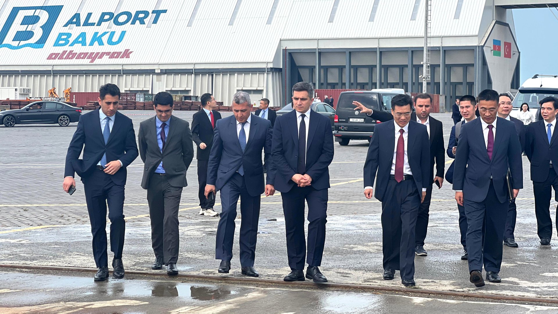 Bakı Limanı ilə Çinin Quandun əyalətinin limanları arasında əməkdaşlıq imkanları müzakirə edilib (FOTO)