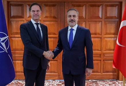 Hakan Fidan ilə NATO-nun baş katibi telefon danışığı aparıblar