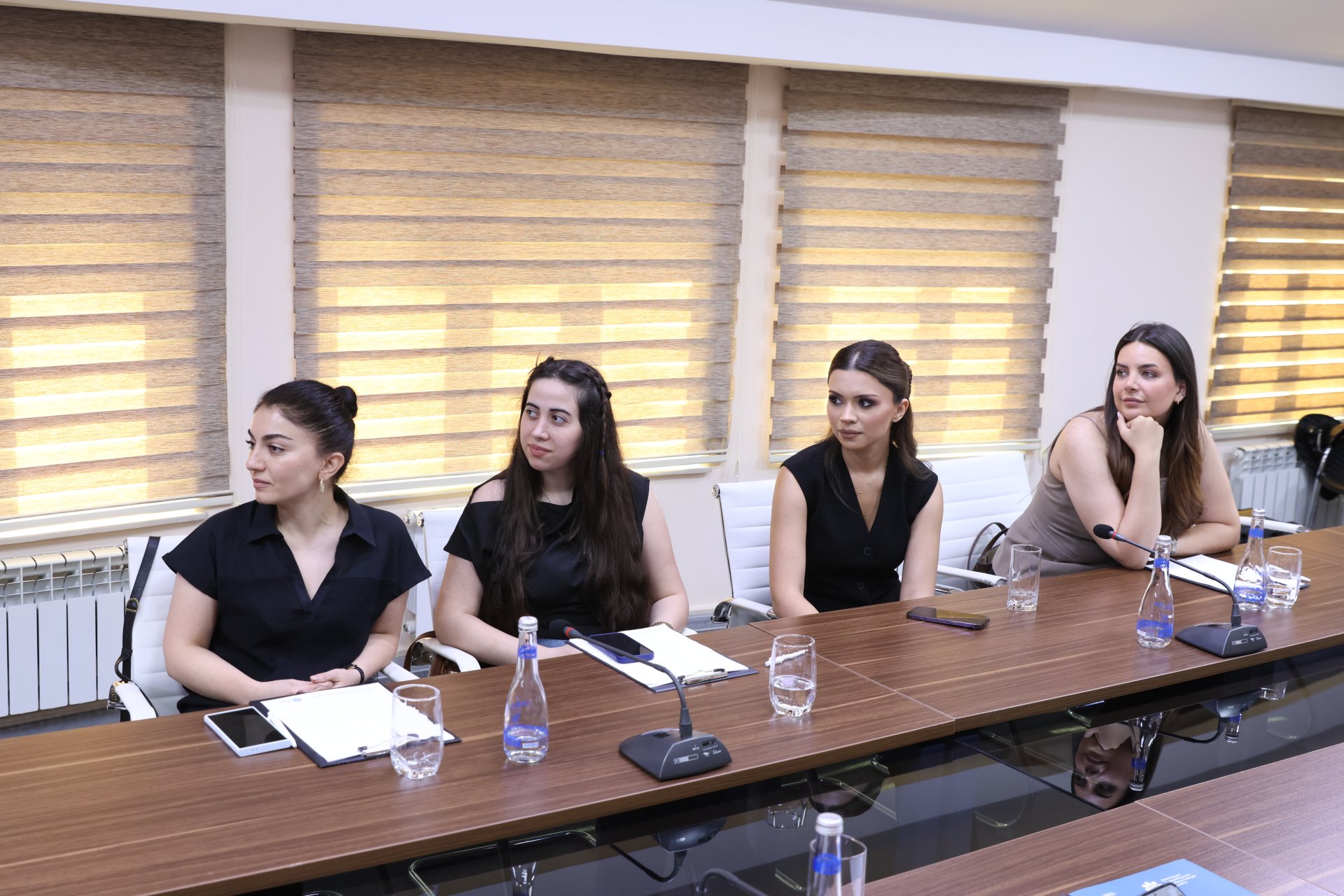 “Saxta xəbər və dezinformasiyaya qarşı mübarizədə jurnalistikanın gücü” mövzusunda təlim keçirilib (FOTO)