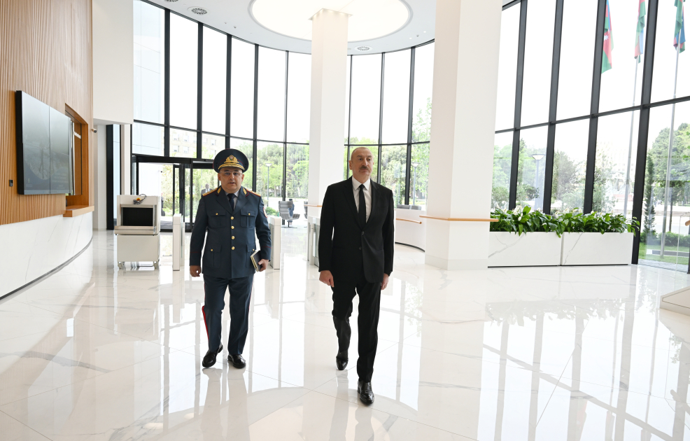 Prezident İlham Əliyev Dövlət Gömrük Komitəsinin yeni inzibati binasının açılışında iştirak edib (FOTO/VİDEO)