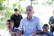 Xaçmaz İcra Hakimiyyətinin başçısı növbəti səyyar qəbul keçirib (FOTO)
