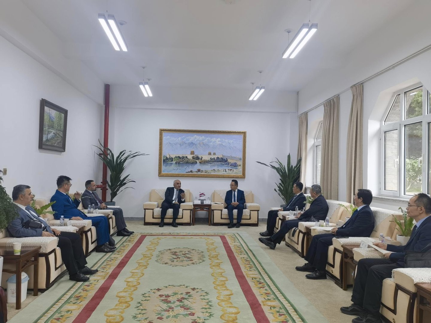 UNEC-in rektoru Çində işgüzar səfərdədir: Lanzhouda mühüm əməkdaşlıqlara imza atılıb (FOTO)
