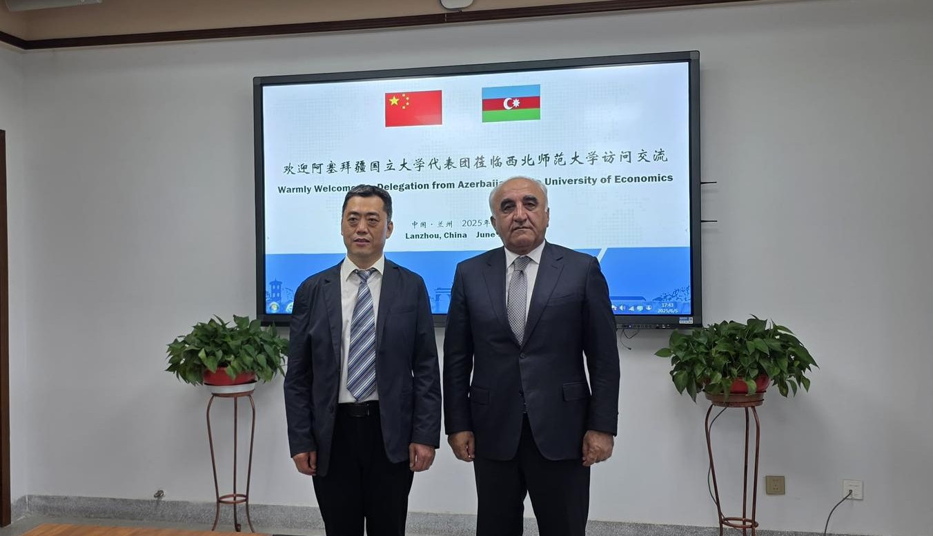 UNEC-in rektoru Çində işgüzar səfərdədir: Lanzhouda mühüm əməkdaşlıqlara imza atılıb (FOTO)
