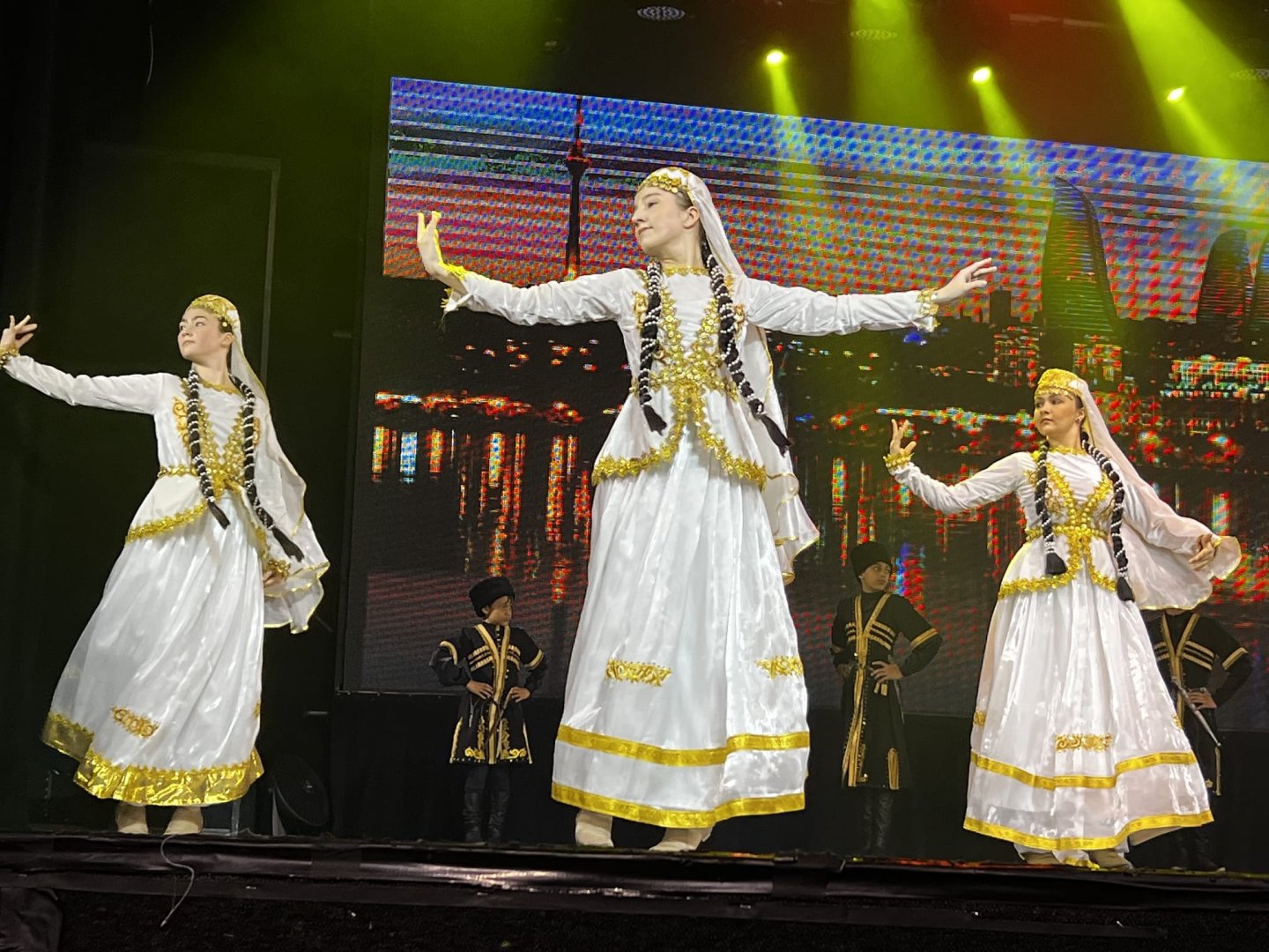 Nyu Yorkda “İpək Yolu–2025” beynəlxalq festivalı keçirilib (FOTO)