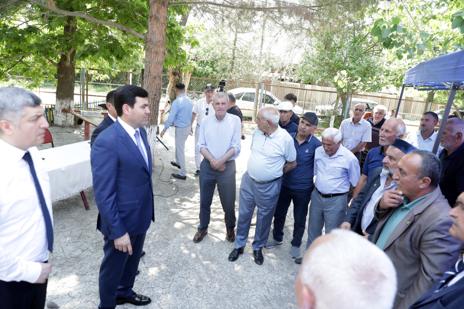 Xaçmaz İcra Hakimiyyətinin başçısı növbəti səyyar qəbul keçirib (FOTO)