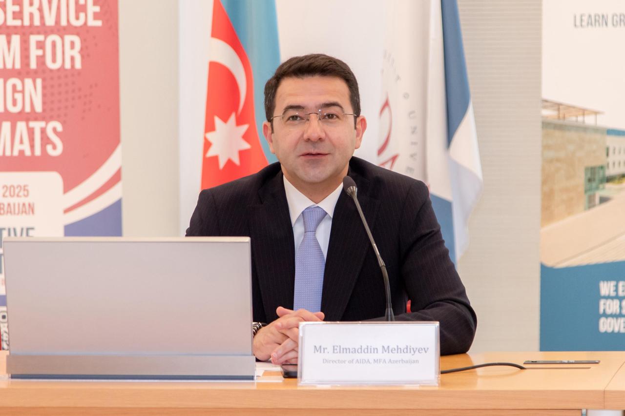Xarici diplomatlar üçün təlim proqramına start verilib (FOTO)