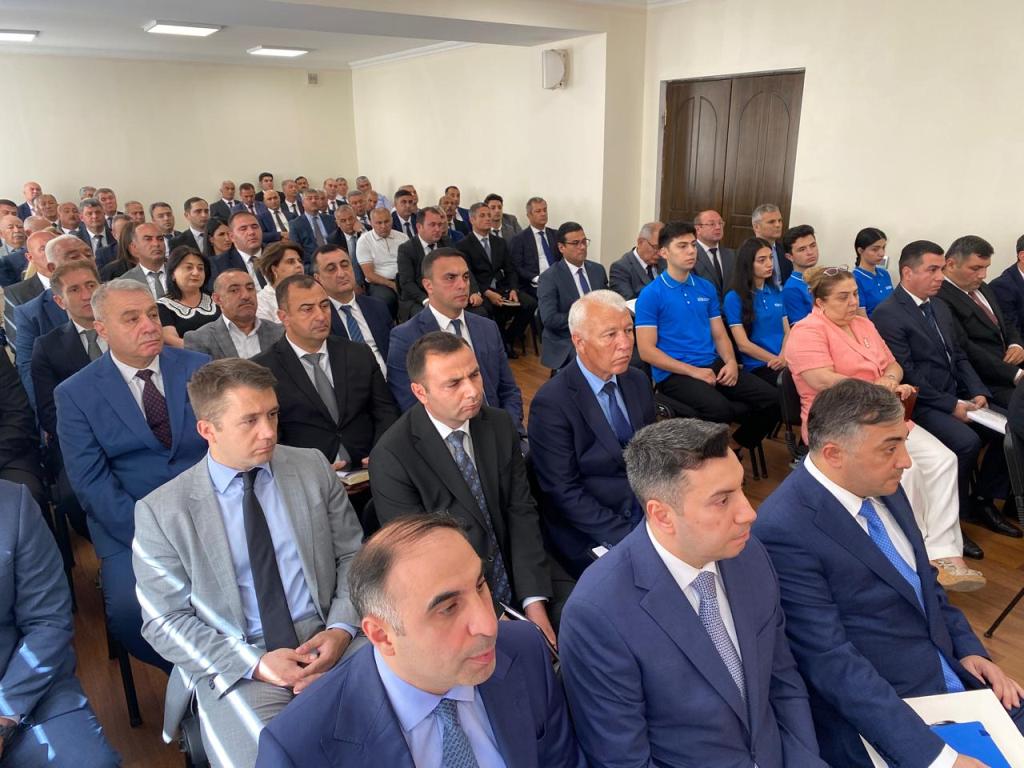 Bakıda bərk məişət tullantıları ilə bağlı müşavirə keçirilib (FOTO)