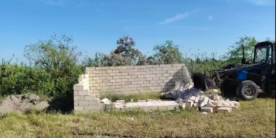 İmişlidə qanunsuz tikili sökülüb (VİDEO)