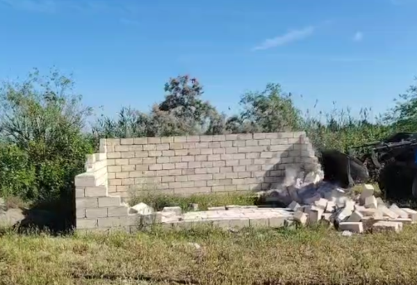 İmişlidə qanunsuz tikili sökülüb (VİDEO)