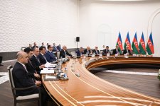 Daşkənddə Azərbaycan və Özbəkistan Baş nazirlərinin görüşü keçirilib (FOTO)