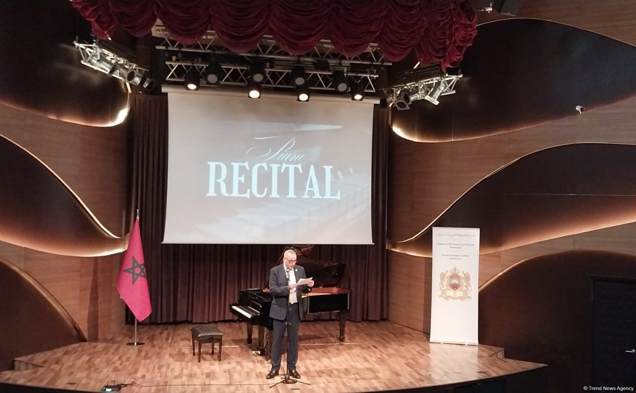 Bakıda Mədəniyyətlərarası Dialoq üzrə Ümumdünya Günü münasibətilə mərakeşli pianoçunun konserti keçirilib (FOTO)