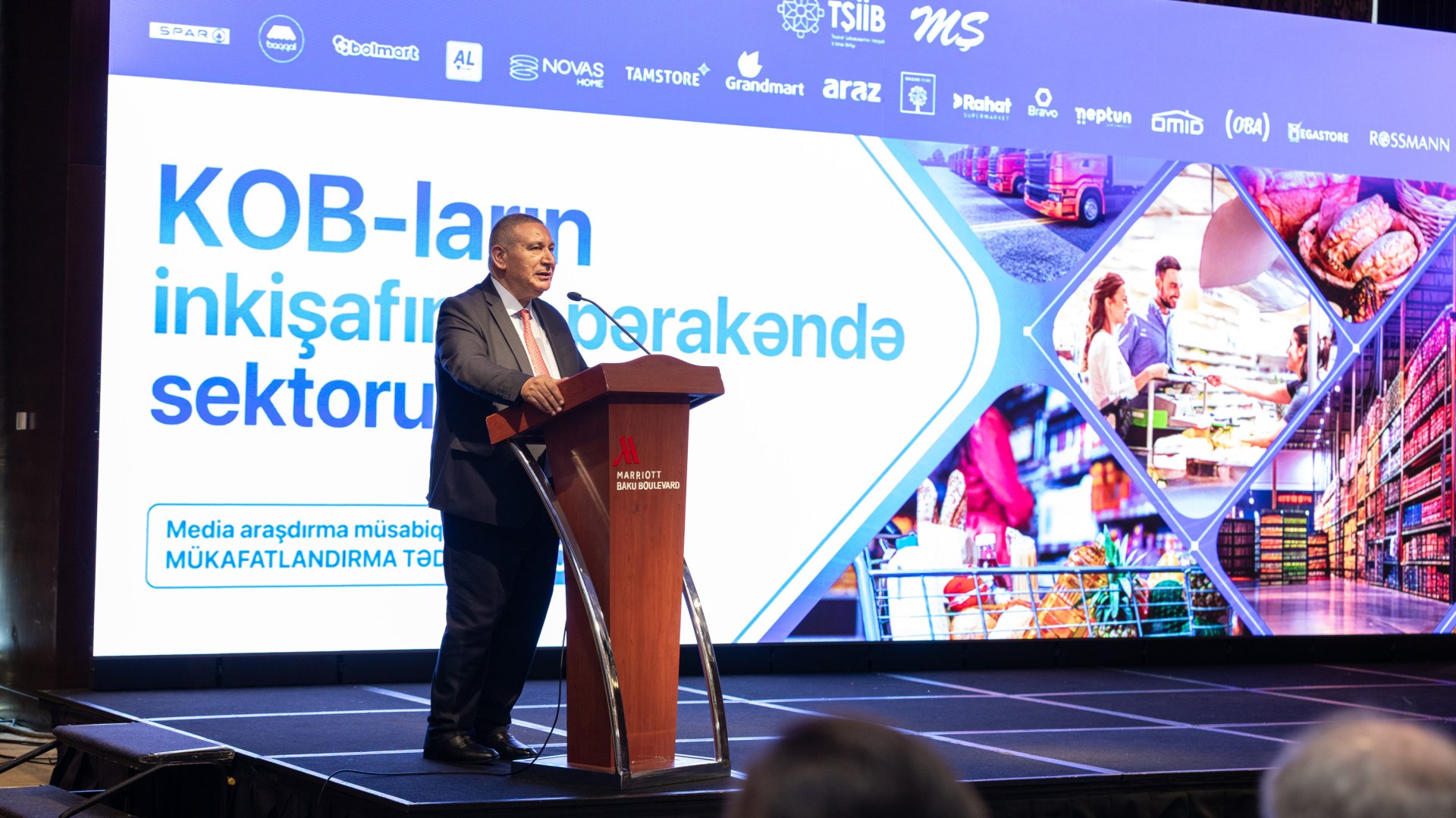 TŞİİB, Mətbuat Şurası və Veysəloğlu Şirkətlər Qrupu müsabiqə iştirakçıları olan jurnalistləri mükafatlandırdı (FOTO)