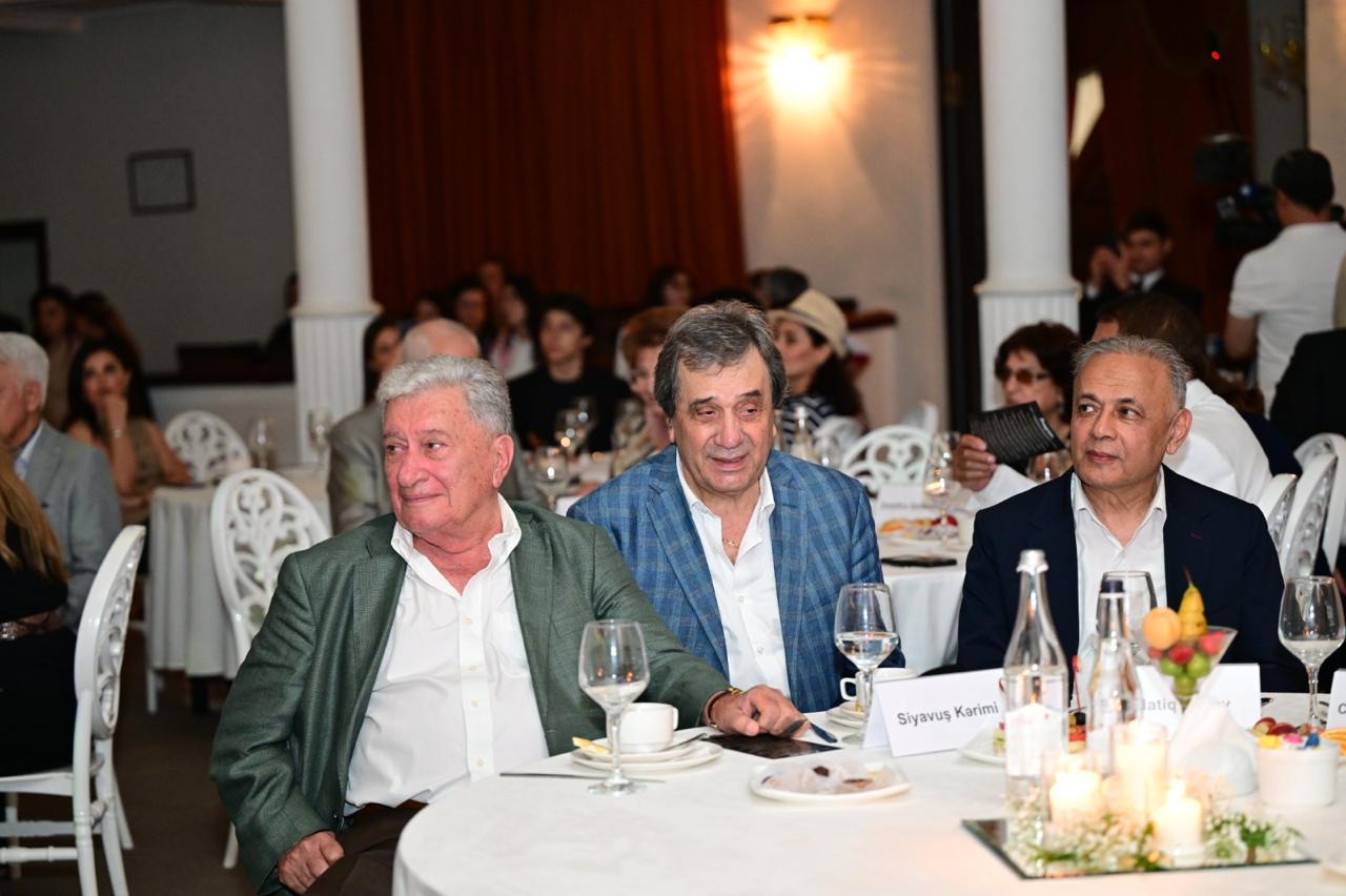 Dövlət Mahnı Teatrında Rəşid Behbudovun xatirə otağı yaradılıb (FOTO)