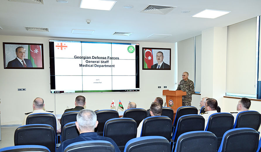 Azərbaycan və Gürcüstan arasında hərbi tibb sahəsində əməkdaşlıq müzakirə edilib (FOTO)