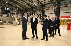 Prezident İlham Əliyev Bakıda müxtəlif növ və çeşiddə qəlyanaltı məhsullarının istehsalı zavodunun açılışında iştirak edib (FOTO/VİDEO)