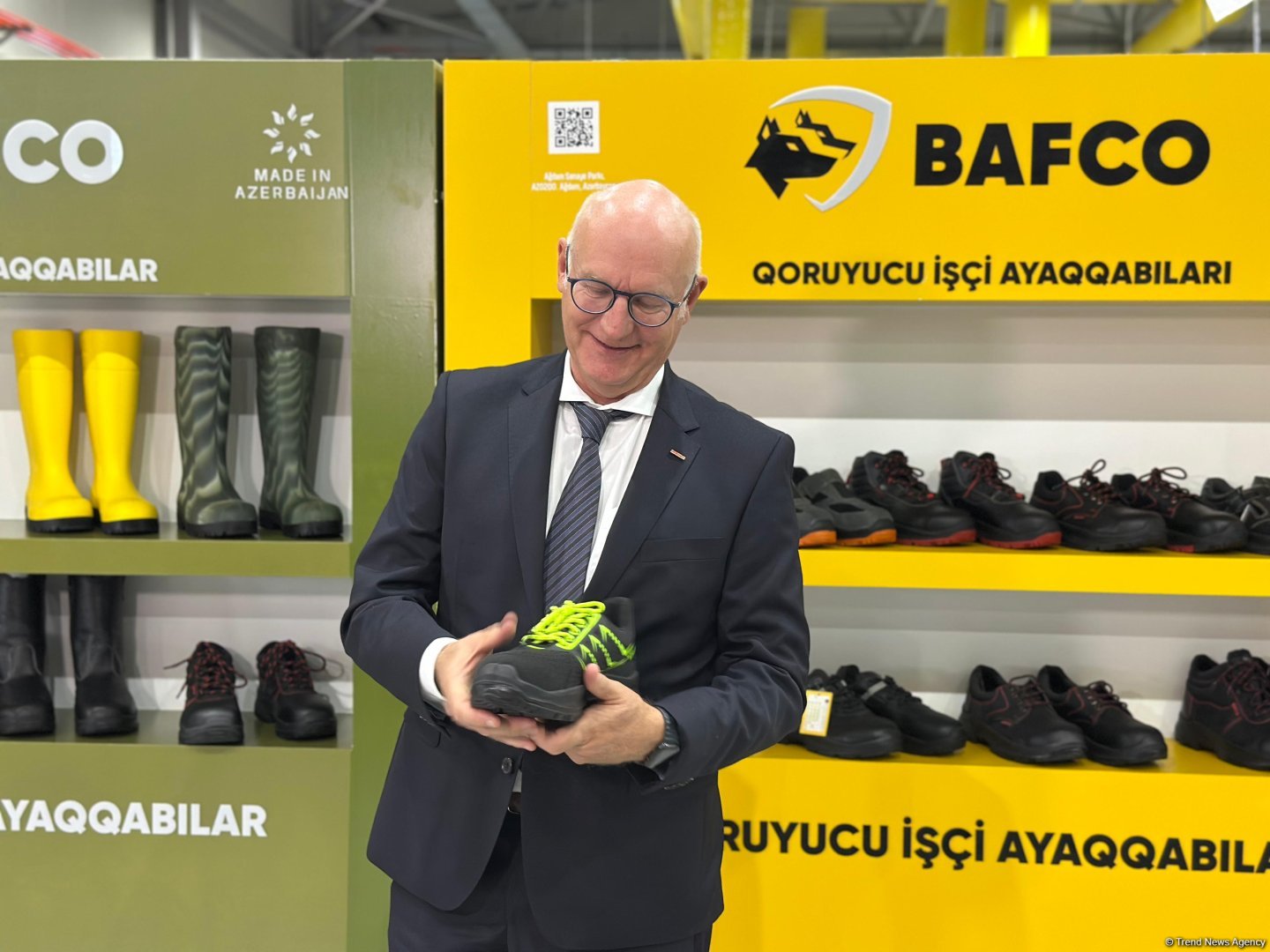 Azərbaycan ilk dəfə Qazaxıstana çəkmə ixracına başlayıb (FOTO)