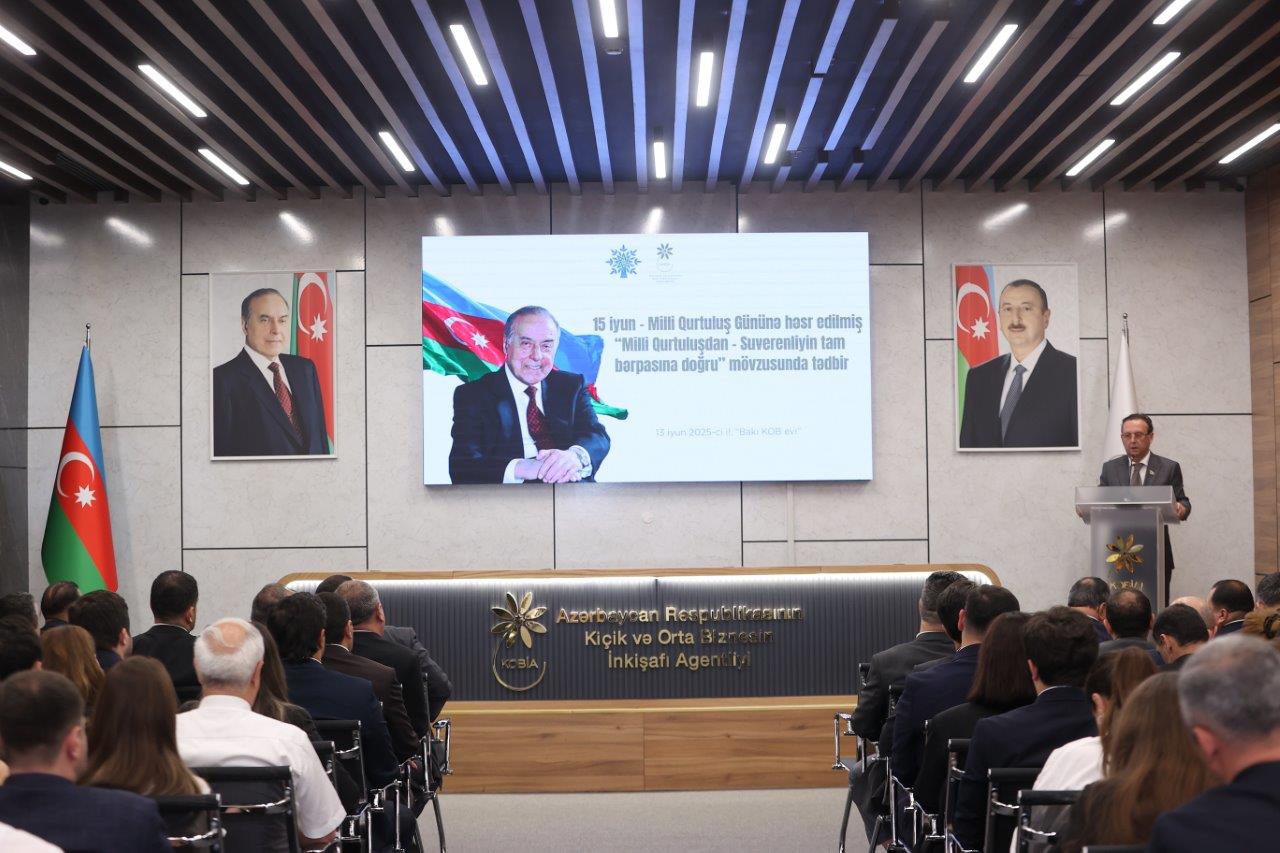 KOBİA-da 15 iyun – Milli Qurtuluş Günü ilə bağlı tədbir keçirilib (FOTO)