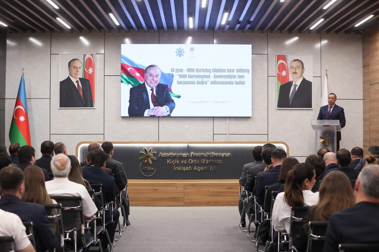 KOBİA-da 15 iyun – Milli Qurtuluş Günü ilə bağlı tədbir keçirilib (FOTO)