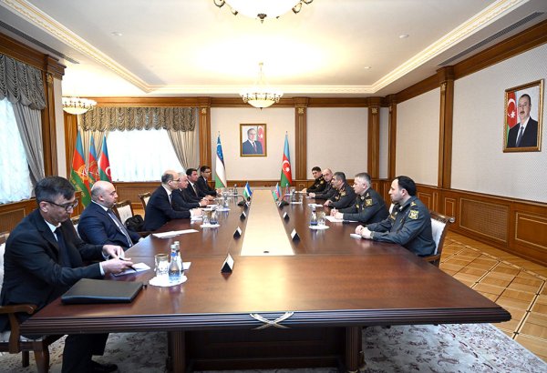Müdafiə naziri Özbəkistan Təhlükəsizlik Şurasının katibi ilə regional təhlükəsizliyə dair geniş müzakirələr aparıb (FOTO)