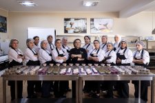 Şəhid və müharibədə yaralananların ailə üzvləri üçün peşə təlimləri davam etdirilir (FOTO)