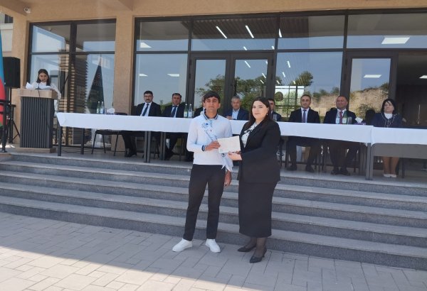 34 il sonra Şuşada “Son zəng” çalınıb (FOTO)