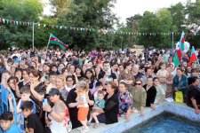 Xaçmaz rayonunda “Qurtuluş suverenliyimizin təməlidir!”  adlı bayram koserti təşkil olunub (FOTO)