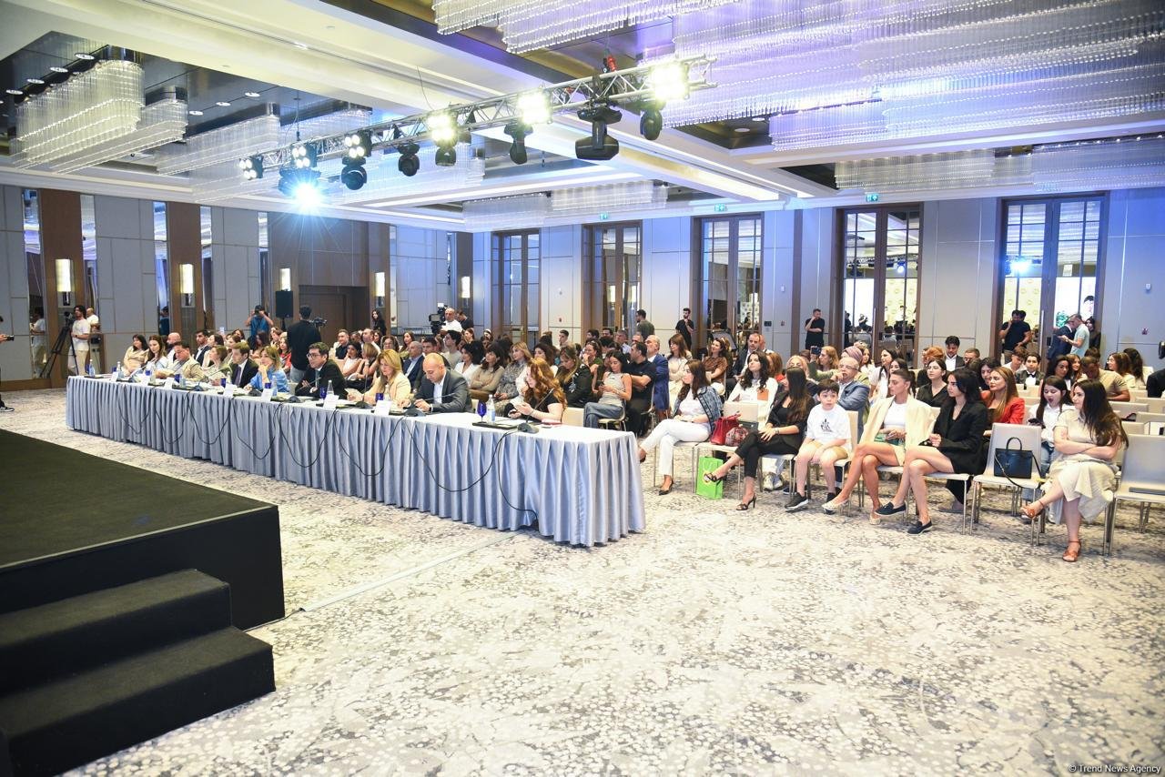 “Miniboss Business School Baku” tələbələrinin startaplar üzrə 5-ci Milli Çempionatı keçirildi (FOTO)