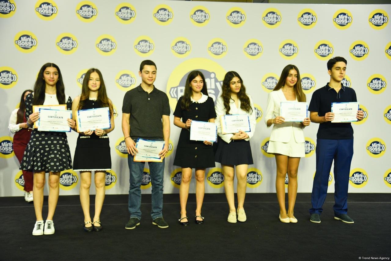 “Miniboss Business School Baku” tələbələrinin startaplar üzrə 5-ci Milli Çempionatı keçirildi (FOTO)