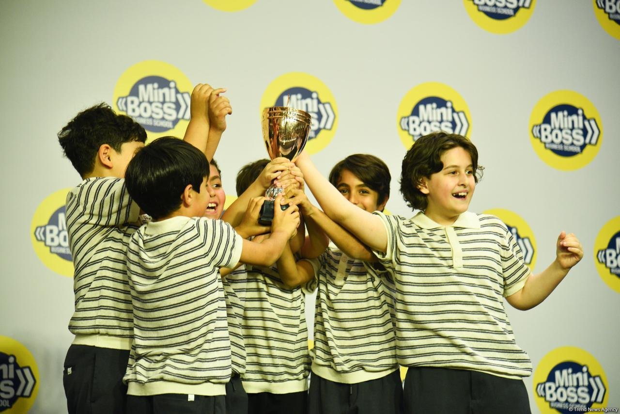 “Miniboss Business School Baku” tələbələrinin startaplar üzrə 5-ci Milli Çempionatı keçirildi (FOTO)