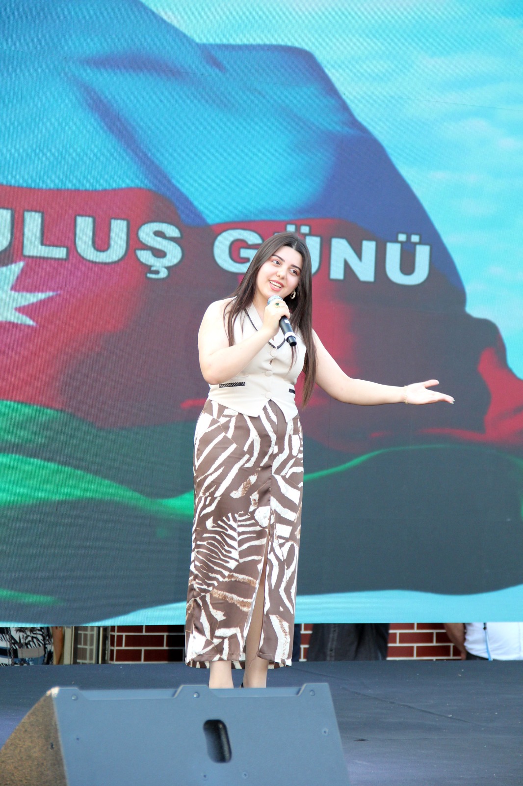 Xaçmaz rayonunda “Qurtuluş suverenliyimizin təməlidir!”  adlı bayram koserti təşkil olunub (FOTO)