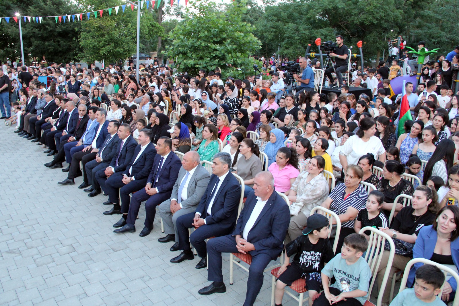 Xaçmaz rayonunda “Qurtuluş suverenliyimizin təməlidir!”  adlı bayram koserti təşkil olunub (FOTO)