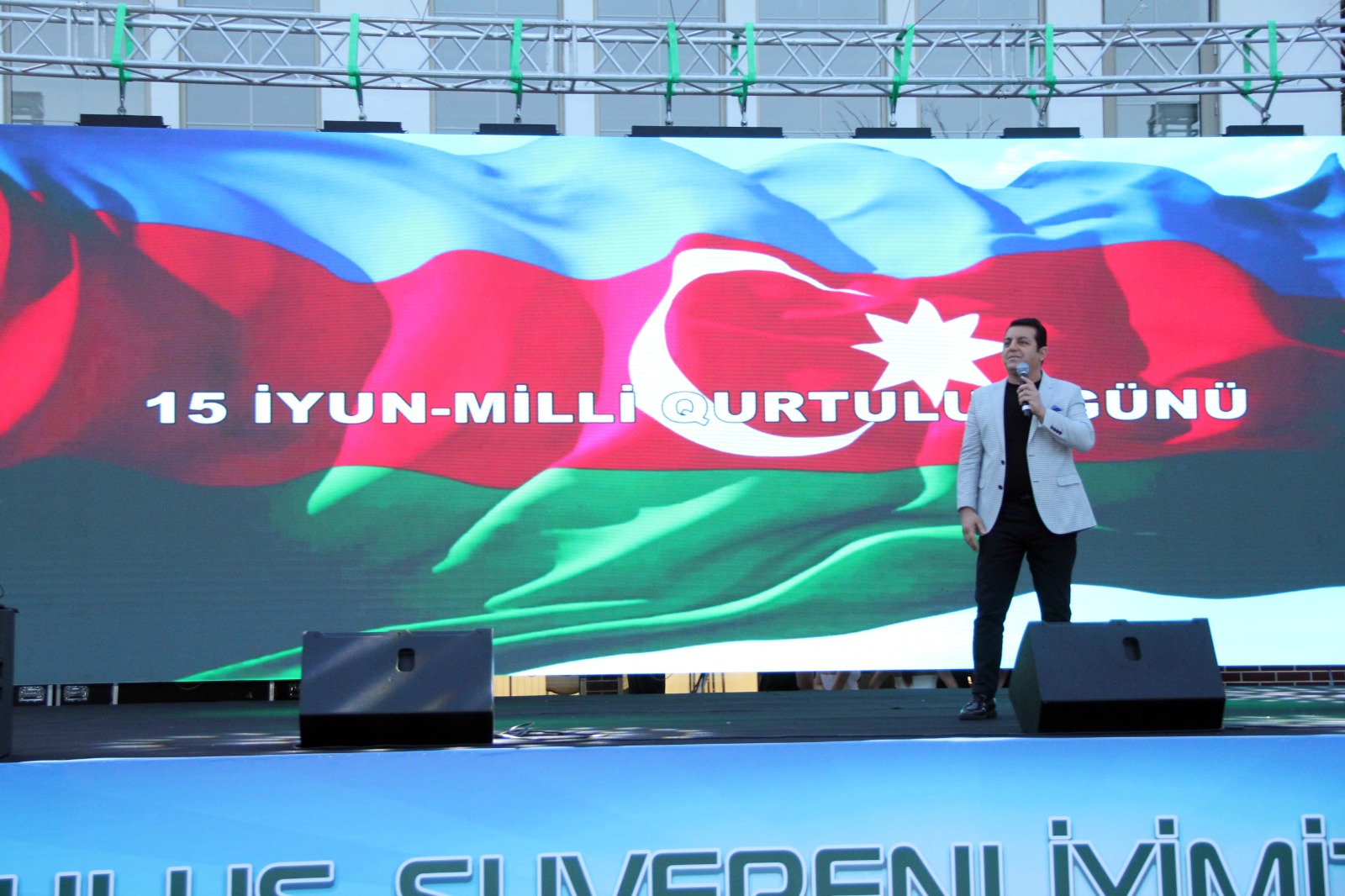 Xaçmaz rayonunda “Qurtuluş suverenliyimizin təməlidir!”  adlı bayram koserti təşkil olunub (FOTO)