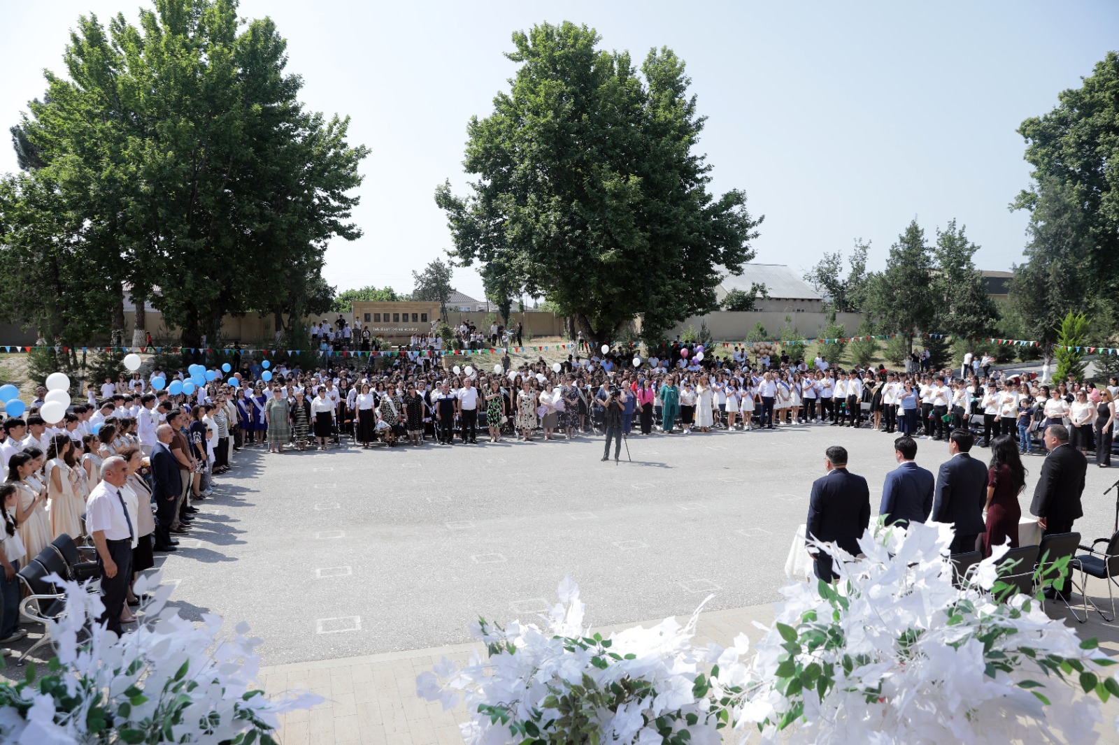 Xaçmaz rayonunda fəaliyyət göstərən tam orta məktəblərdə “Son zəng” tədbirləri keçirilib (FOTO)