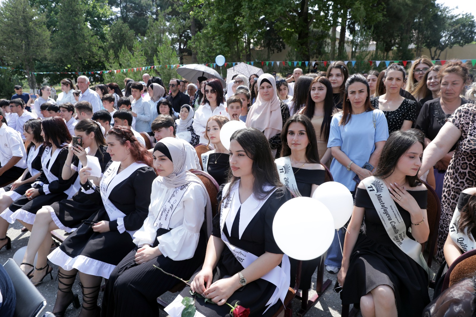 Xaçmaz rayonunda fəaliyyət göstərən tam orta məktəblərdə “Son zəng” tədbirləri keçirilib (FOTO)