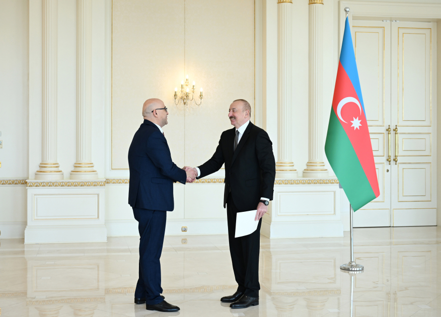 Azərbaycan Prezidenti İlham Əliyev Fələstinin ölkəmizdə yeni təyin olunmuş səfirinin etimadnaməsini qəbul edib (FOTO)