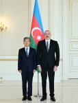 Prezident İlham Əliyev Koreya Respublikasının Azərbaycanda yeni təyin olunmuş səfirinin etimadnaməsini qəbul edib (FOTO)
