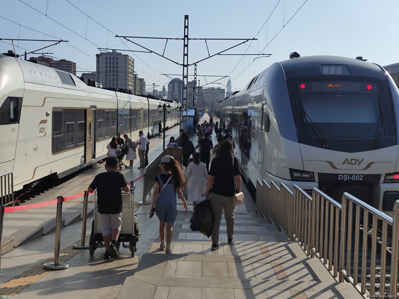 Bakı-Qazax sürətli sərnişin qatarı istifadəyə verilib (FOTO)